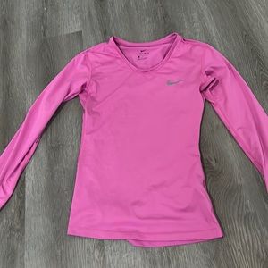 Just a basic dri-fit long sleeve from Nike